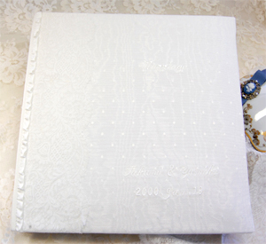 ホワイトビンテージのウエディングアルバム
