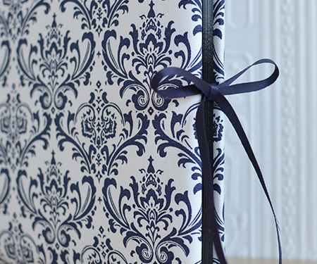 ダマスク ネイビー＆ホワイト