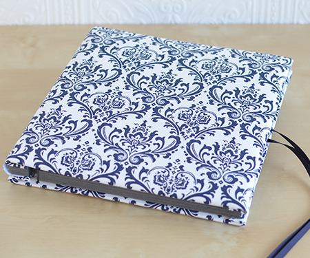 ダマスク ネイビー＆ホワイト